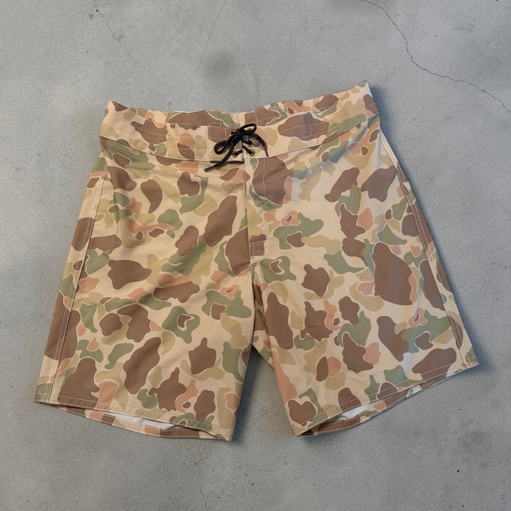 Birdwell 808 Board Shorts 310 in WWII Frogskin Camo 38